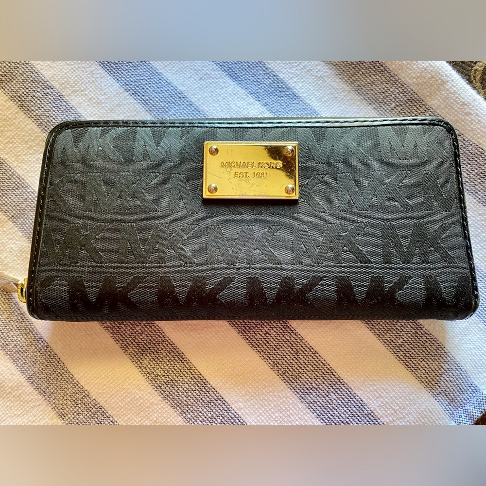 Michael Kors - Large wallet